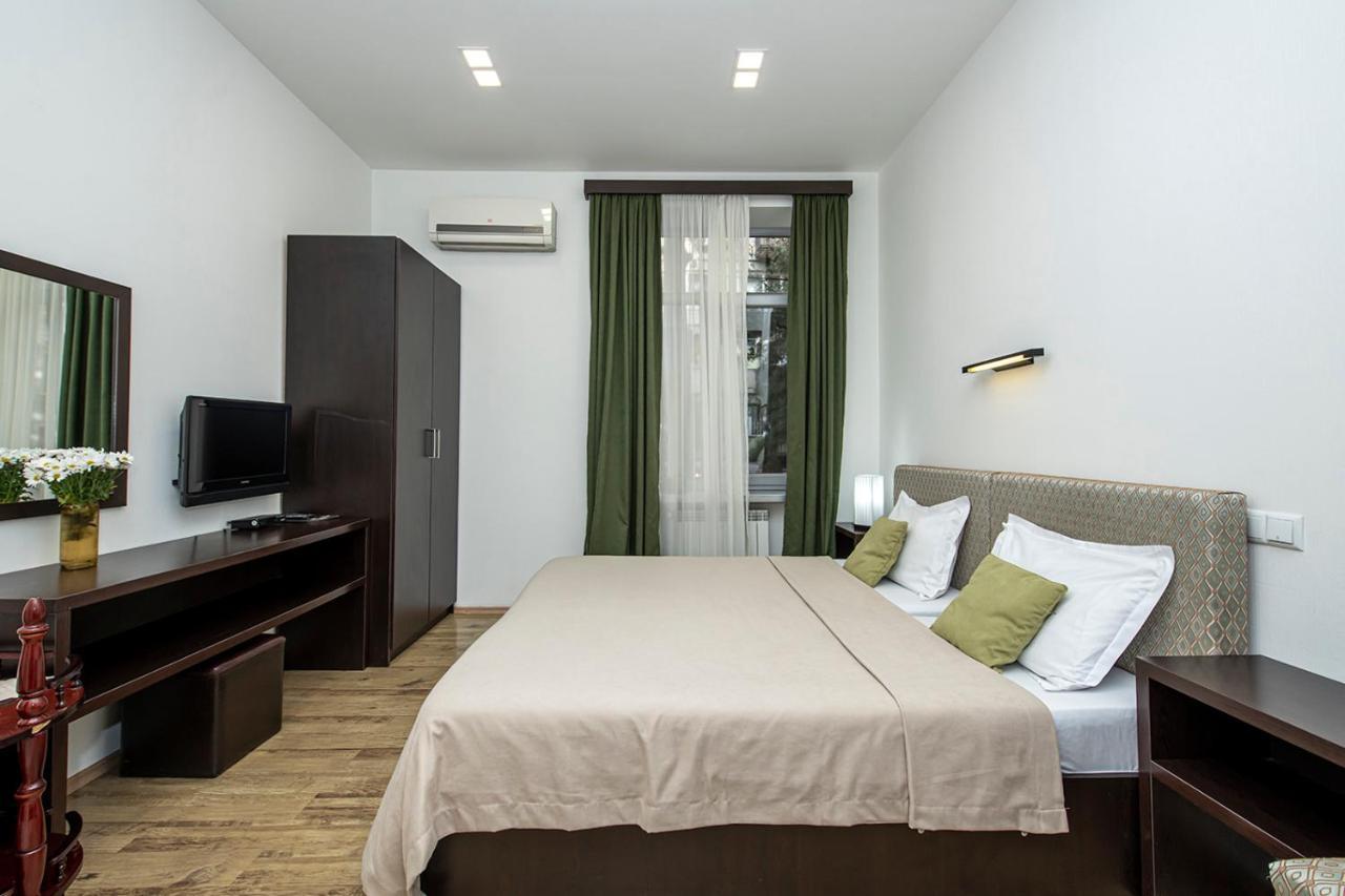 Apart Hotel Gh Tbilisi Exterior photo